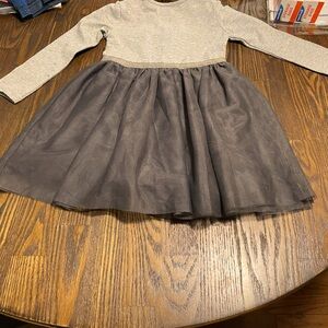 Girls new with tag grey dress size 3T